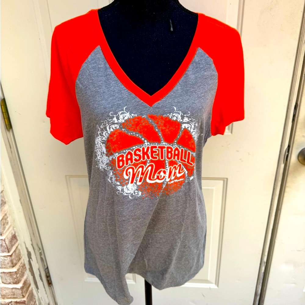 Kavio!, Short Sleeve, V-neck, Basketball Mom, Gray & Orange Top, Size Large